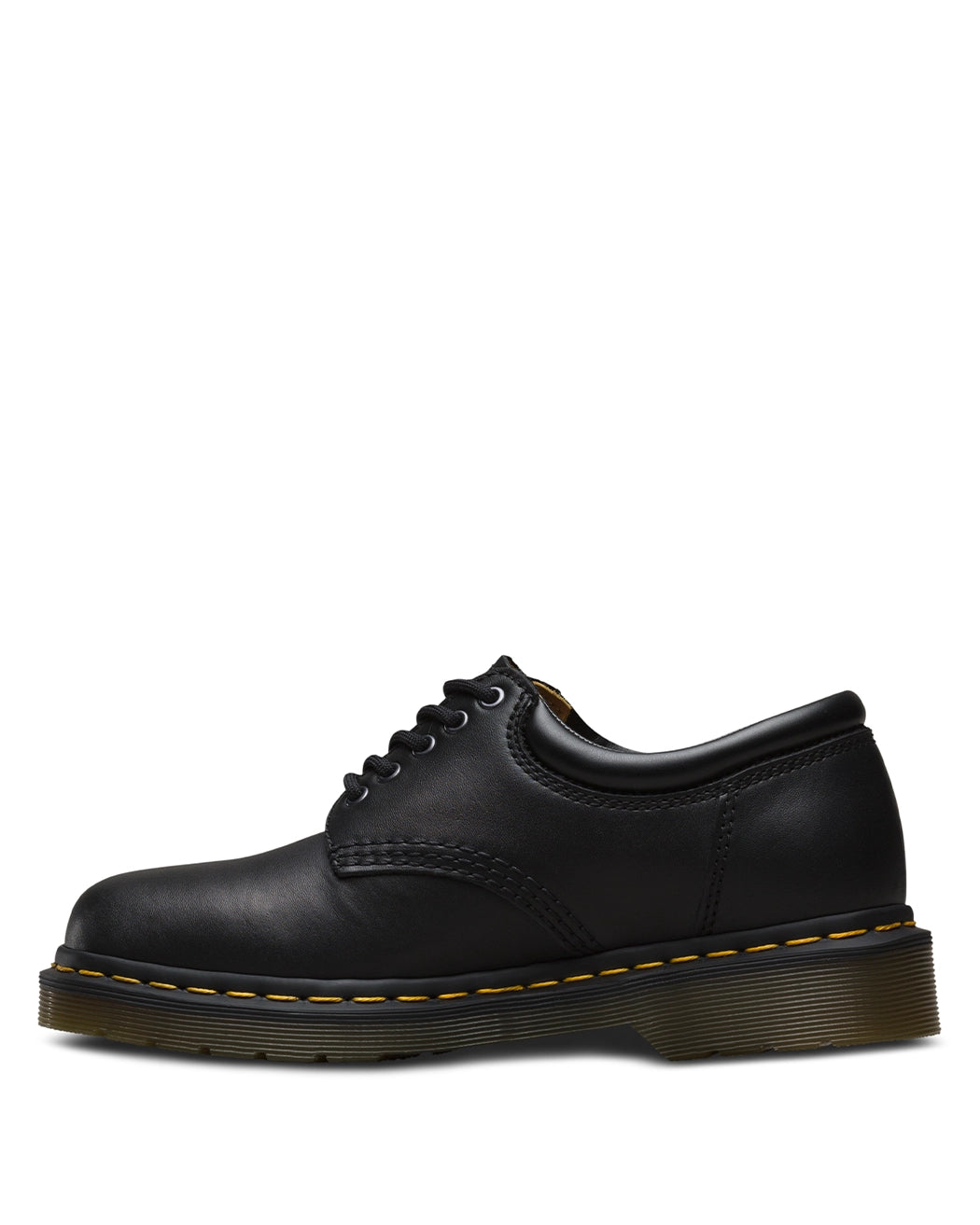 Bei PICK UP in Düsseldorf findest Du Dr. Martens, 8053 Black Nappa  und viel mehr von Dr. Martens