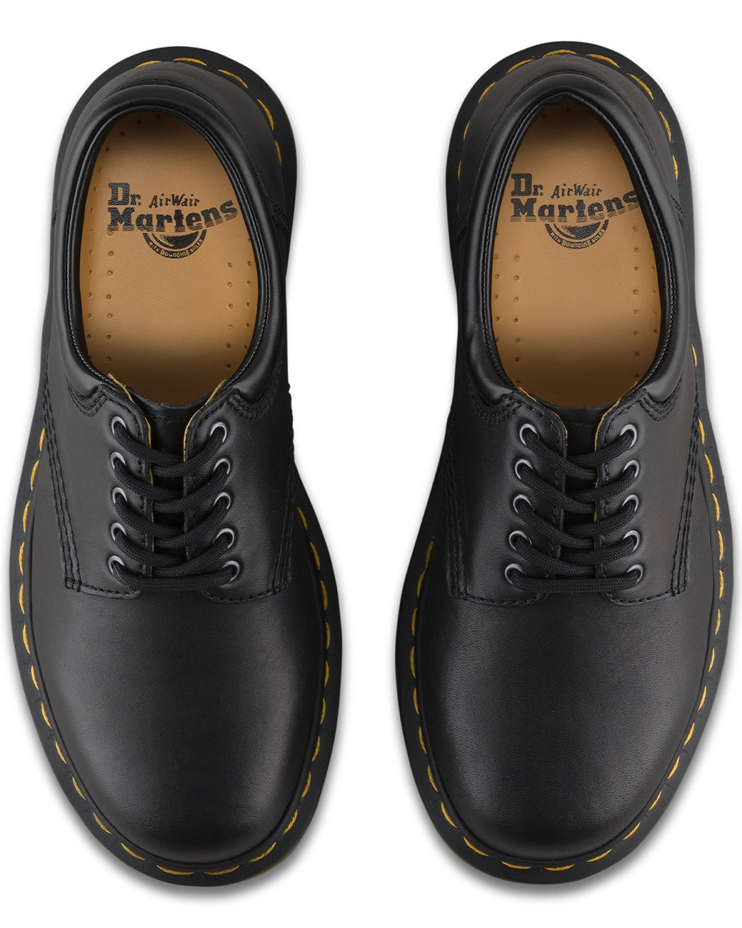 Bei PICK UP in Düsseldorf findest Du Dr. Martens, 8053 Black Nappa  und viel mehr von Dr. Martens
