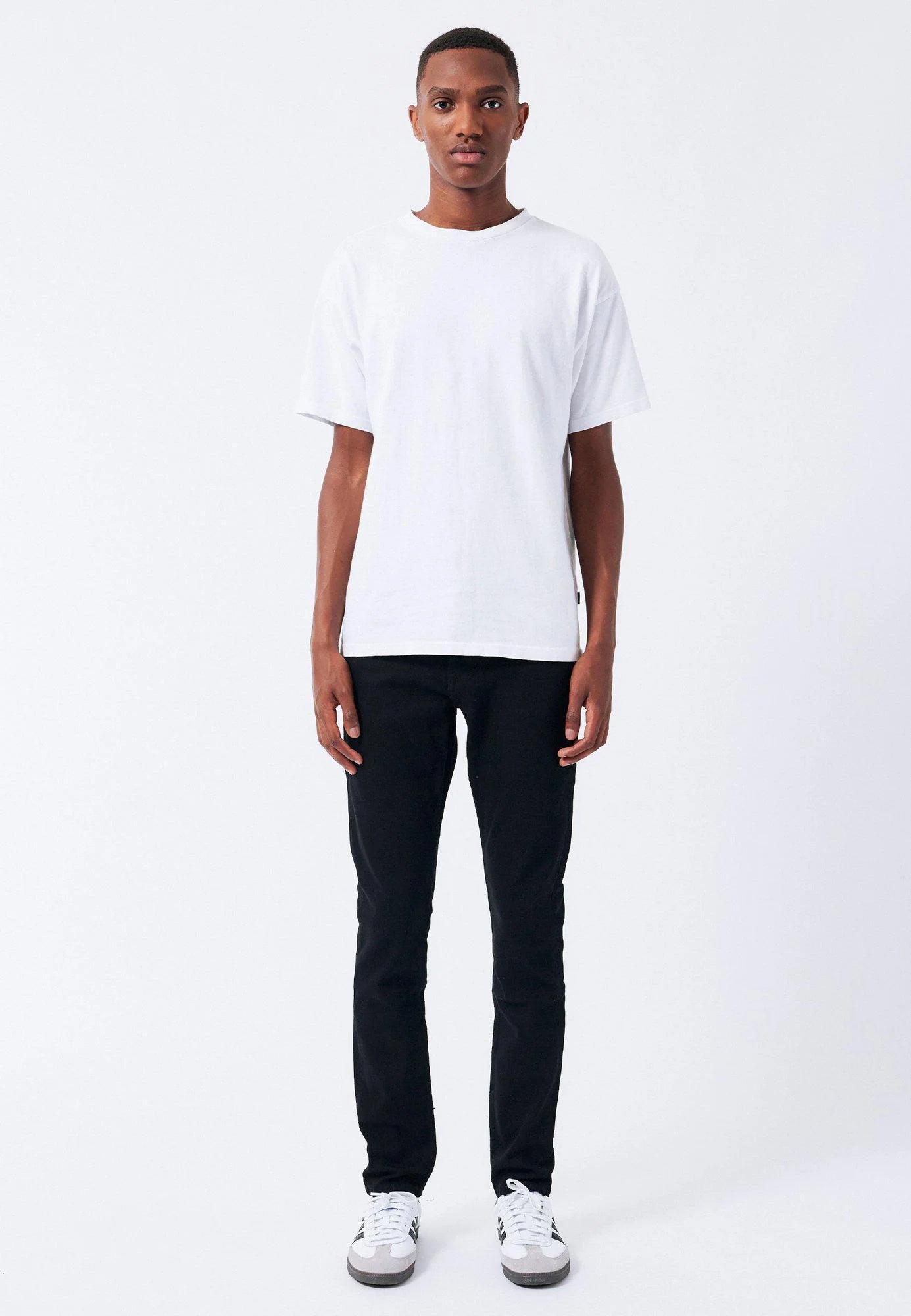 Bei PICK UP in Düsseldorf findest Du Dr. Denim, Clark, Black  und viel mehr von Dr. Denim