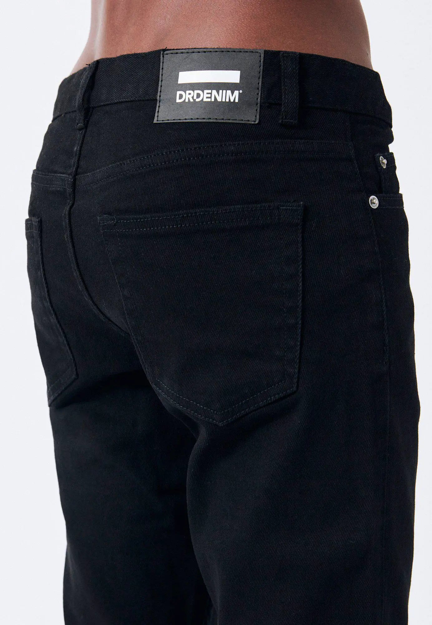 Bei PICK UP in Düsseldorf findest Du Dr. Denim, Clark, Black  und viel mehr von Dr. Denim