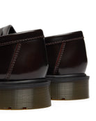 Bei PICK UP in Düsseldorf findest Du Dr. Martens, Adrian Cherry Red Arcadia  und viel mehr von Dr. Martens