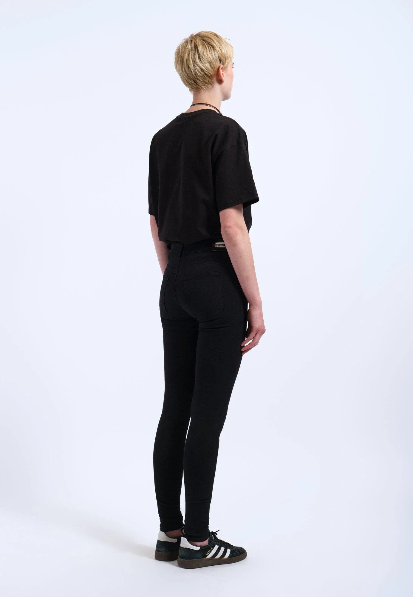 Bei PICK UP in Düsseldorf findest Du Dr. Denim, Lexy, Black  und viel mehr von Dr. Denim