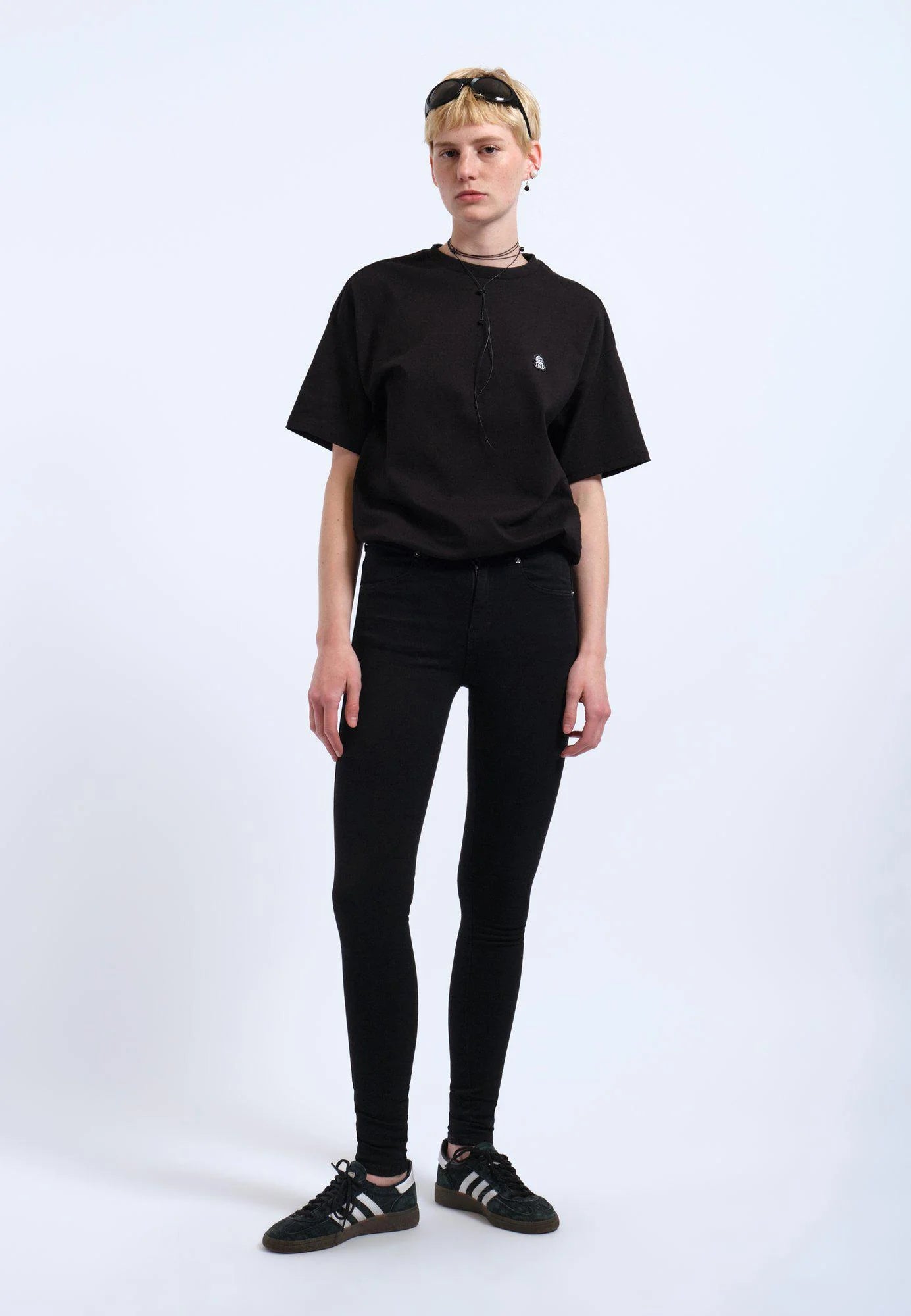 Bei PICK UP in Düsseldorf findest Du Dr. Denim, Lexy, Black  und viel mehr von Dr. Denim