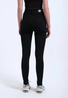 Bei PICK UP in Düsseldorf findest Du Dr. Denim, Moxy, Black  und viel mehr von Dr. Denim
