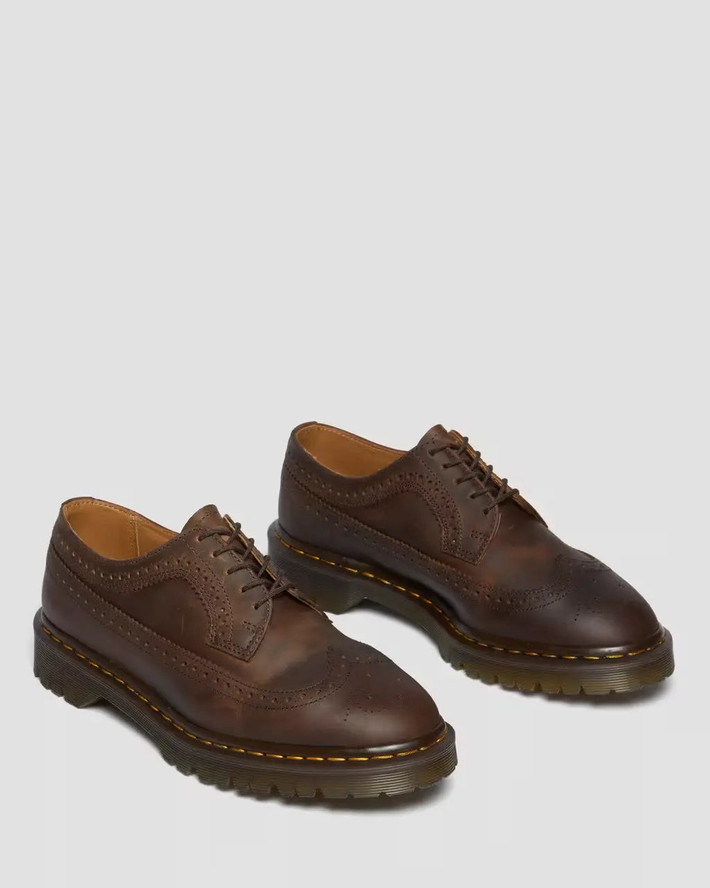 Bei PICK UP in Düsseldorf findest Du Dr. Martens, 3989 Brown Rugged Crazy Horse  und viel mehr von Dr. Martens