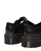 Bei PICK UP in Düsseldorf findest Du Dr. Martens, Bethan Black Polished Smooth  und viel mehr von Dr. Martens