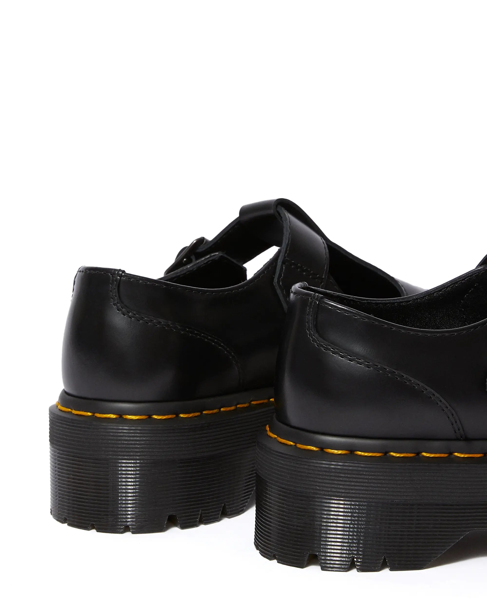 Bei PICK UP in Düsseldorf findest Du Dr. Martens, Bethan Black Polished Smooth  und viel mehr von Dr. Martens