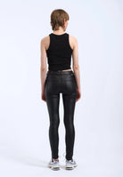 Bei PICK UP in Düsseldorf findest Du Dr. Denim, Lexy, Black Metal  und viel mehr von Dr. Denim