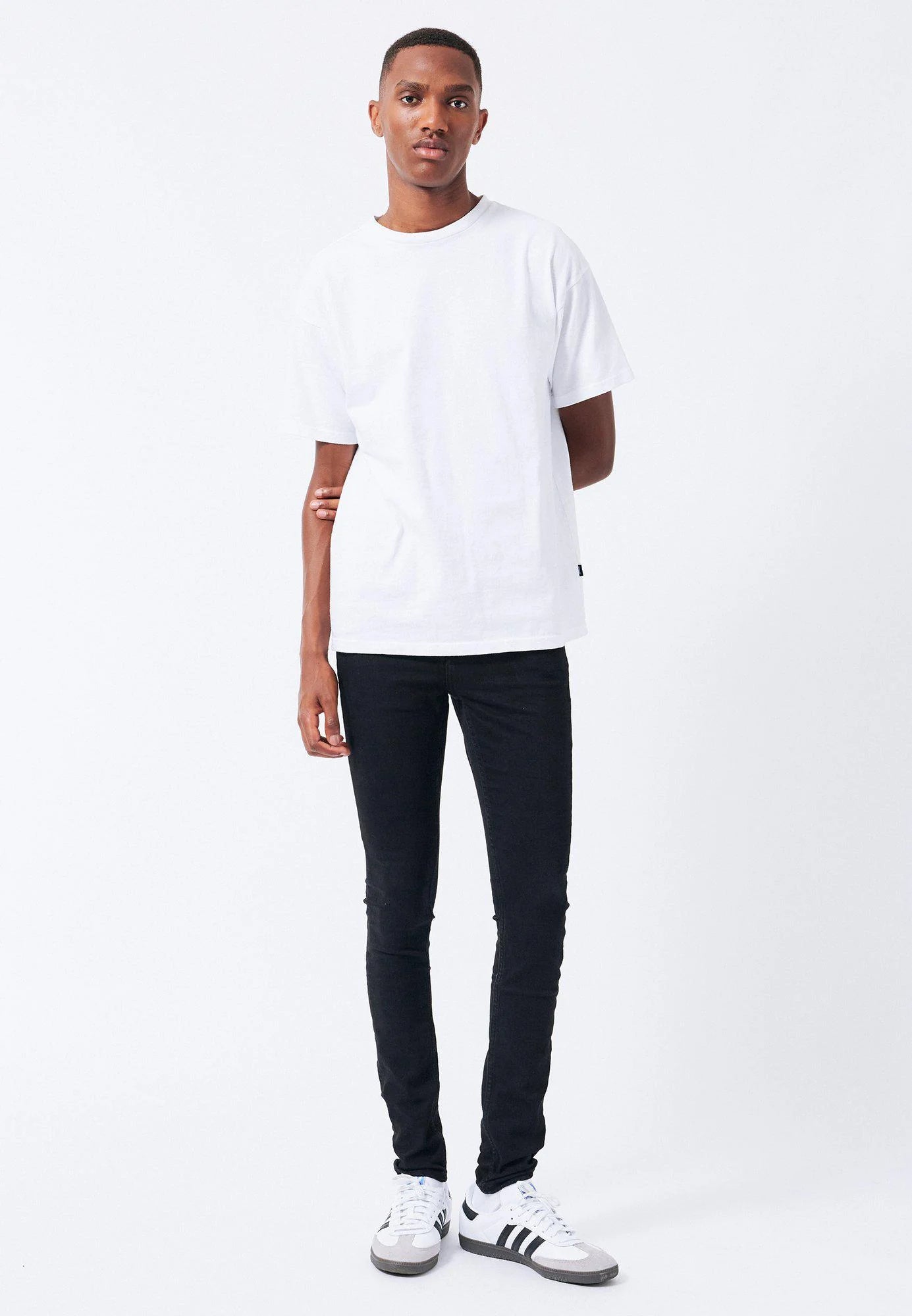 Bei PICK UP in Düsseldorf findest Du Dr. Denim, Chase, Black  und viel mehr von Dr. Denim