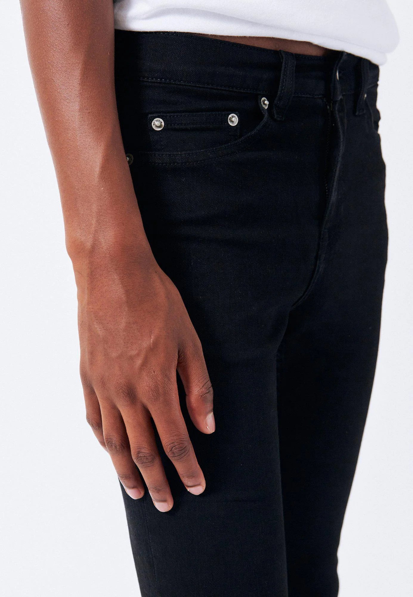 Bei PICK UP in Düsseldorf findest Du Dr. Denim, Chase, Black  und viel mehr von Dr. Denim