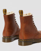 Bei PICK UP in Düsseldorf findest Du Dr. Martens, 1460 Serena Butterscotch Orleans  und viel mehr von Dr. Martens