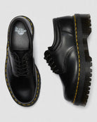 Bei PICK UP in Düsseldorf findest Du Dr. Martens, 8053 Quad Black Polished Smooth  und viel mehr von Dr. Martens