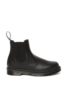 Bei PICK UP in Düsseldorf findest Du Dr. Martens, 2976 MONO Black Smooth  und viel mehr von Dr. Martens