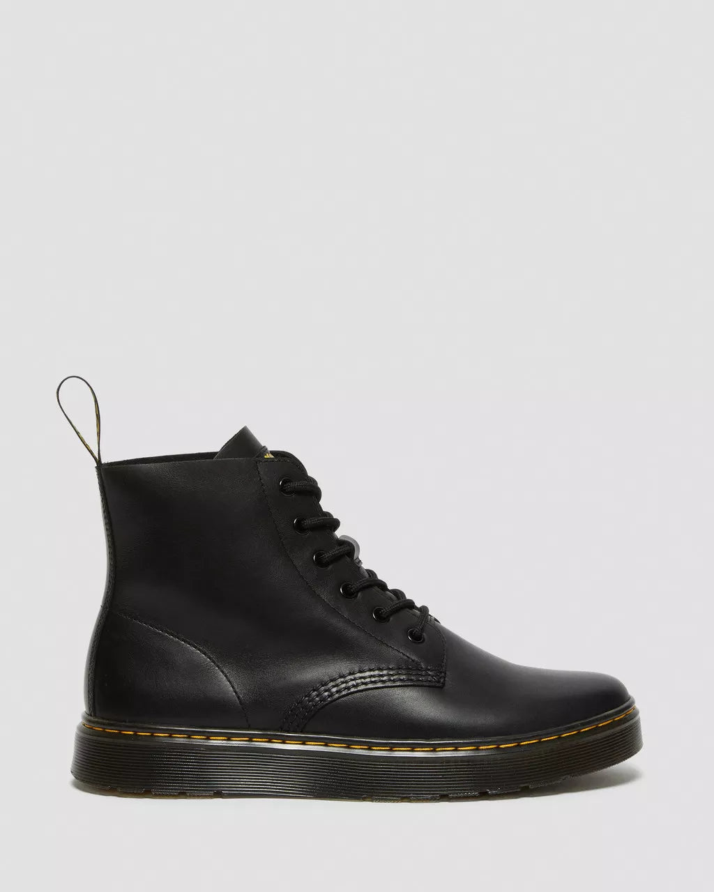 Bei PICK UP in Düsseldorf findest Du Dr. Martens, Thurston Chukka Black Lusso  und viel mehr von Dr. Martens