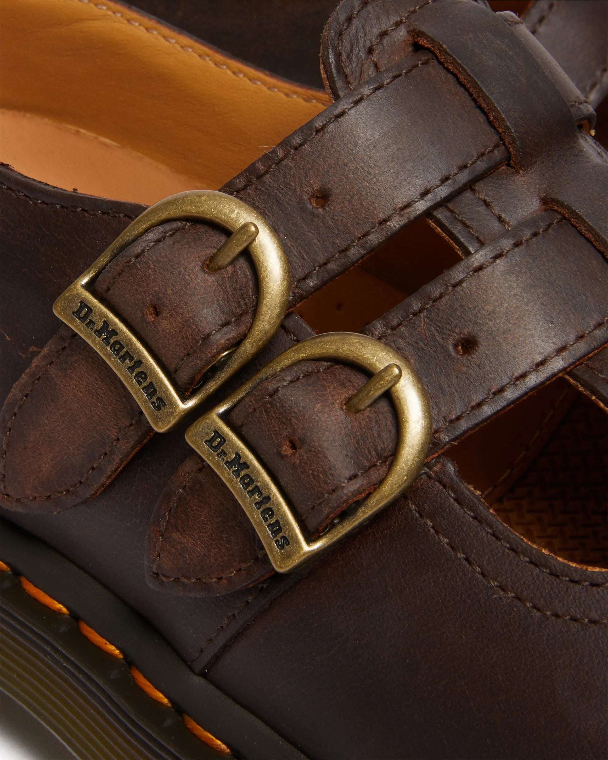 Bei PICK UP in Düsseldorf findest Du Dr. Martens, 8065 Mary Jane Dark Brown Crazy Horse und viel mehr von Dr. Martens