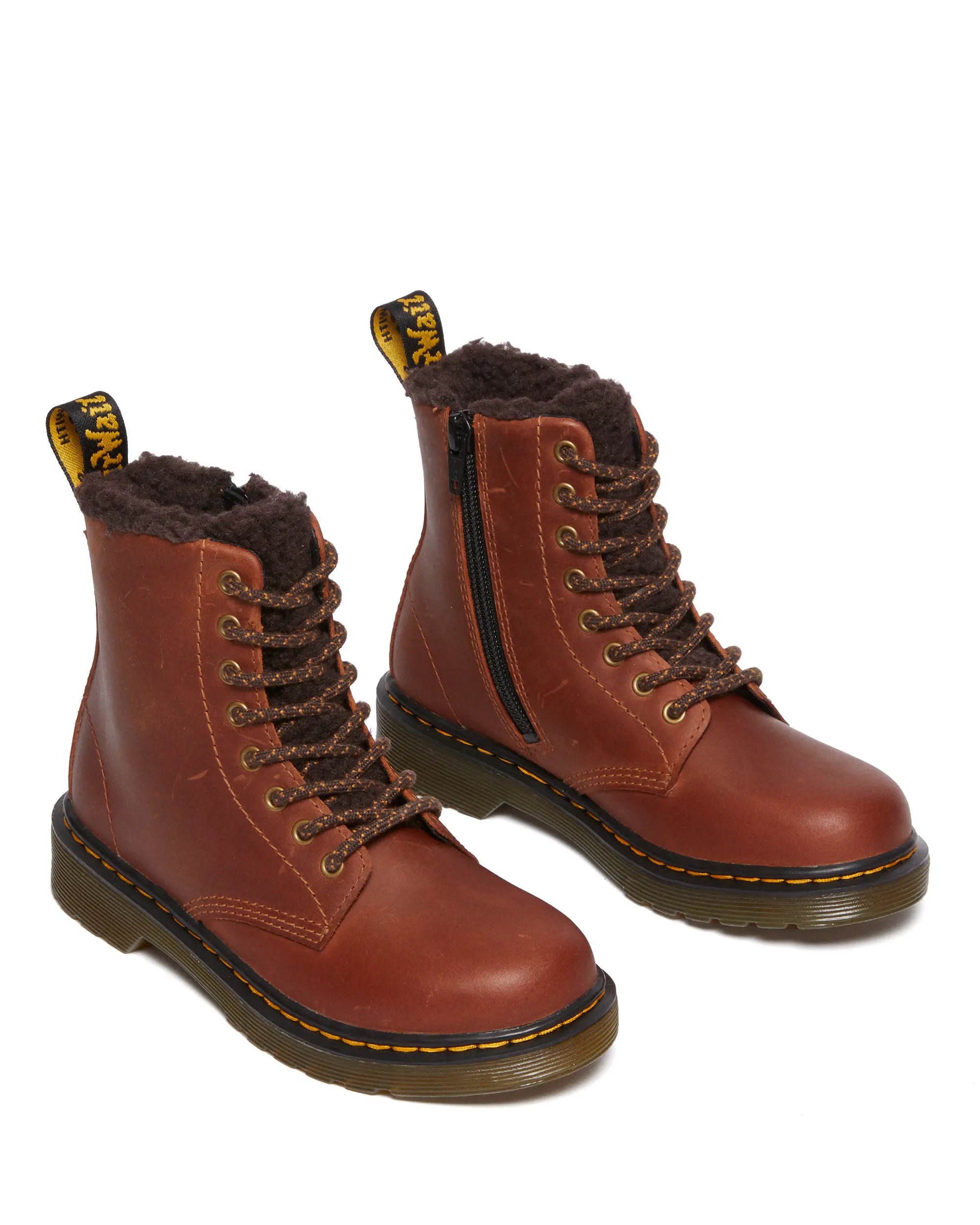 Bei PICK UP in Düsseldorf findest Du Dr. Martens, 1460 Serena J Light Brown Republic Wp und viel mehr von Dr. Martens