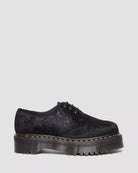 Bei PICK UP in Düsseldorf findest Du Dr. Martens, 1461 Quad Black Hair On  und viel mehr von Dr. Martens