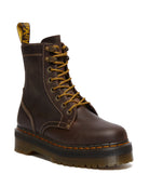 Bei PICK UP in Düsseldorf findest Du Dr. Martens, Jadon Arc Dark Brown Crazy Horse  und viel mehr von Dr. Martens