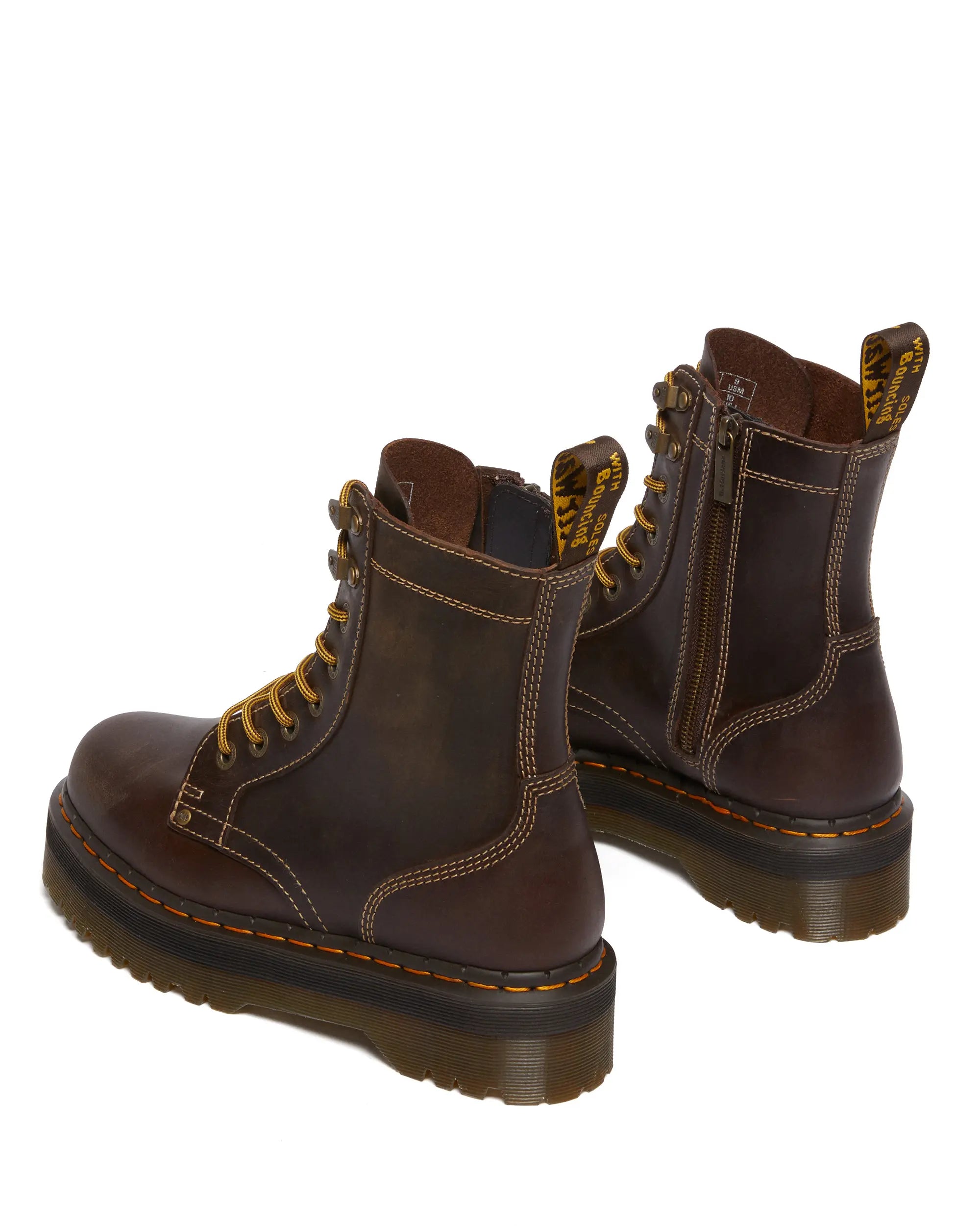 Bei PICK UP in Düsseldorf findest Du Dr. Martens, Jadon Arc Dark Brown Crazy Horse  und viel mehr von Dr. Martens