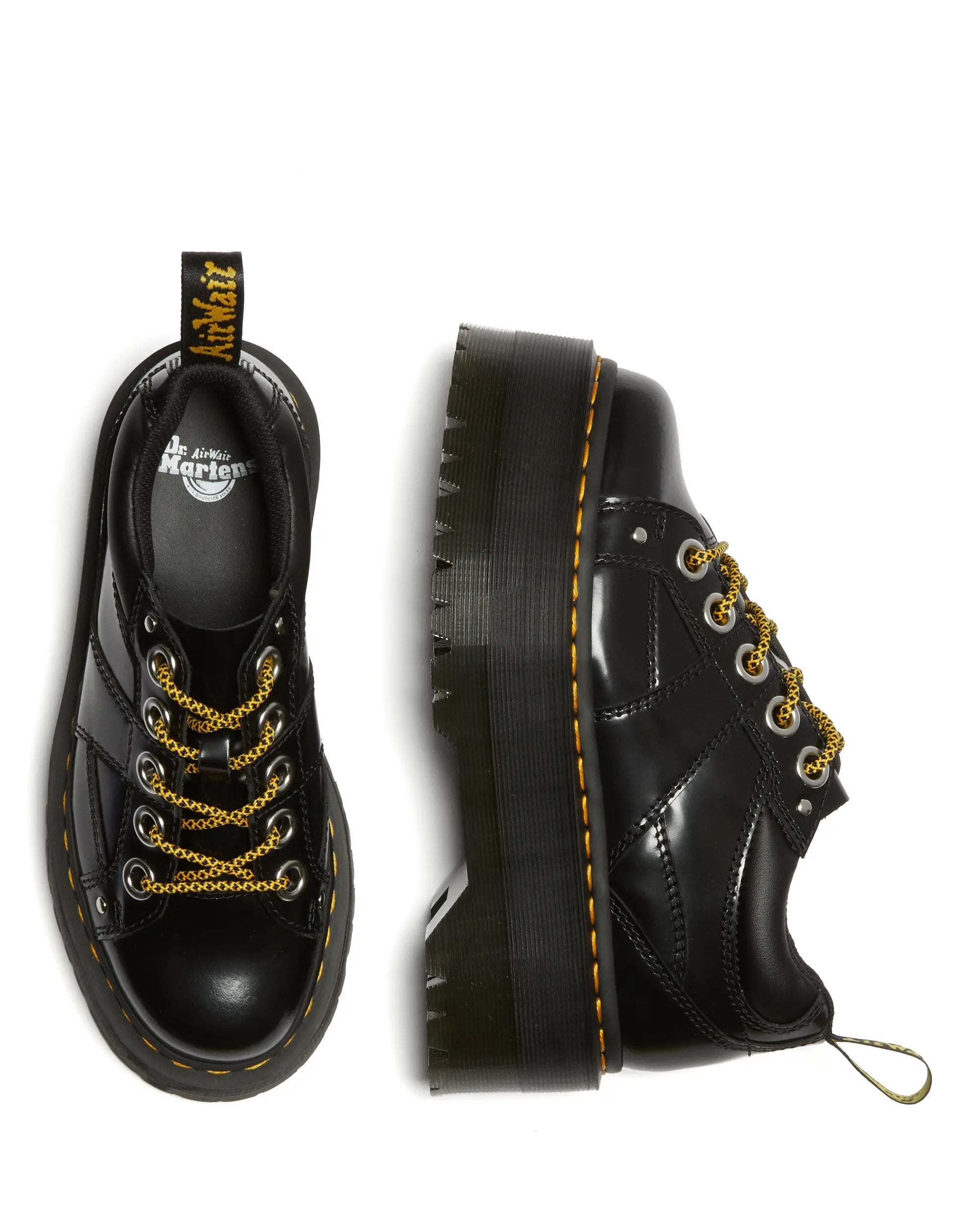 Bei PICK UP in Düsseldorf findest Du Dr. Martens, 5i Quad Max Black Buttero und viel mehr von Dr. Martens