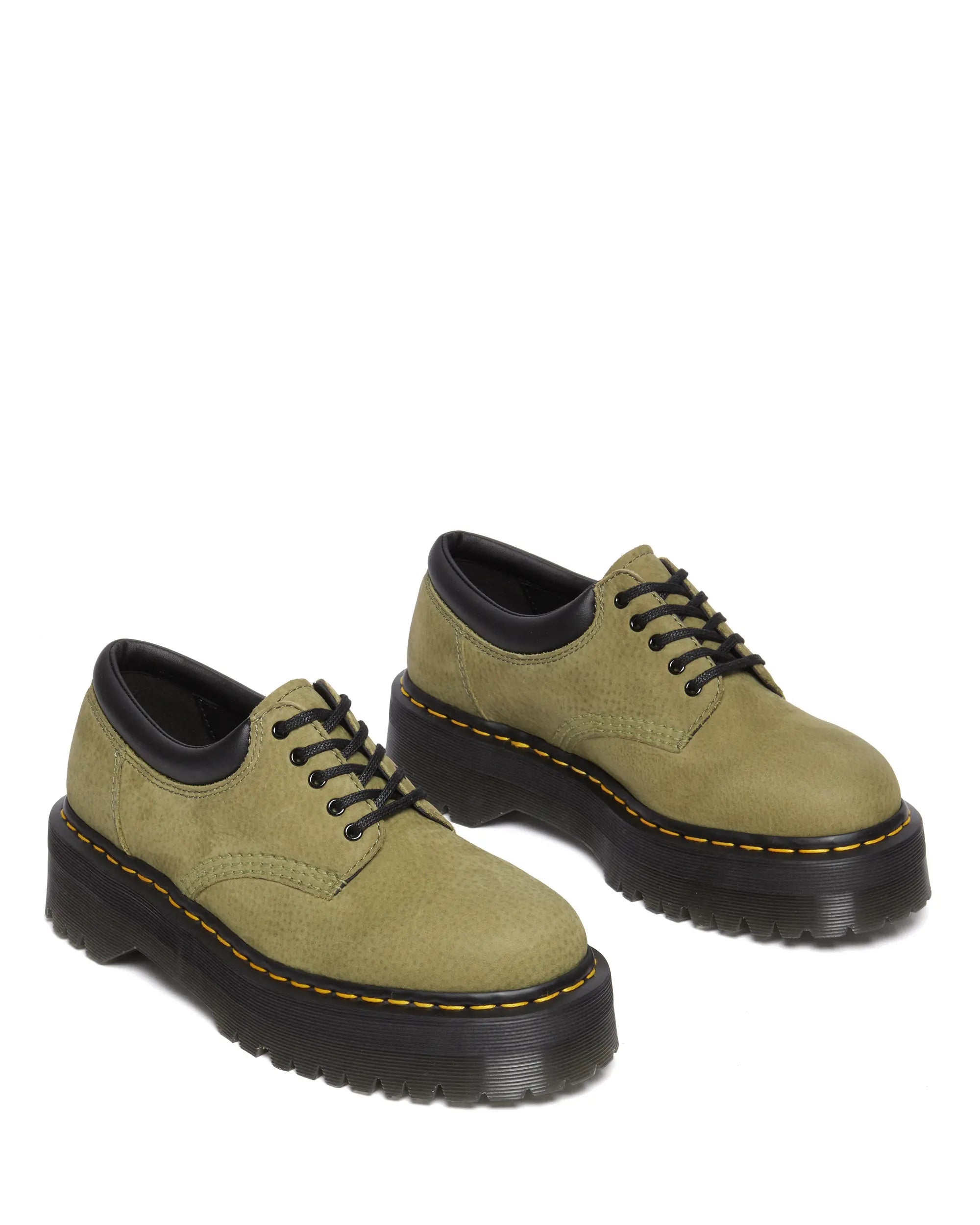 Bei PICK UP in Düsseldorf findest Du Dr. Martens, 8053 Quad  Muted Olive Tumbled Nubuck  und viel mehr von Dr. Martens