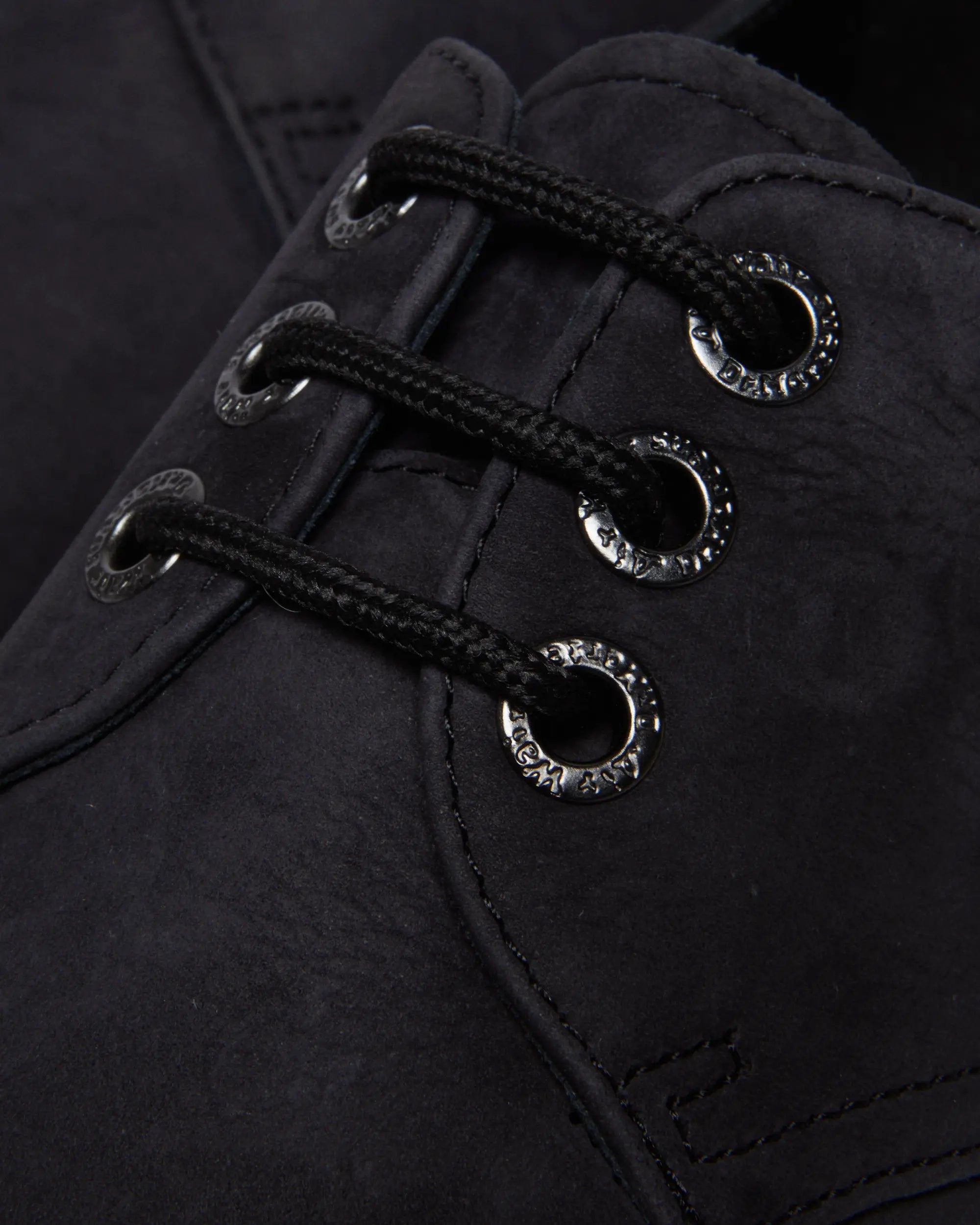 Bei PICK UP in Düsseldorf findest Du Dr. Martens, 1461 Quad Ii  Charcoal Grey Tumbled Nubuck  und viel mehr von Dr. Martens