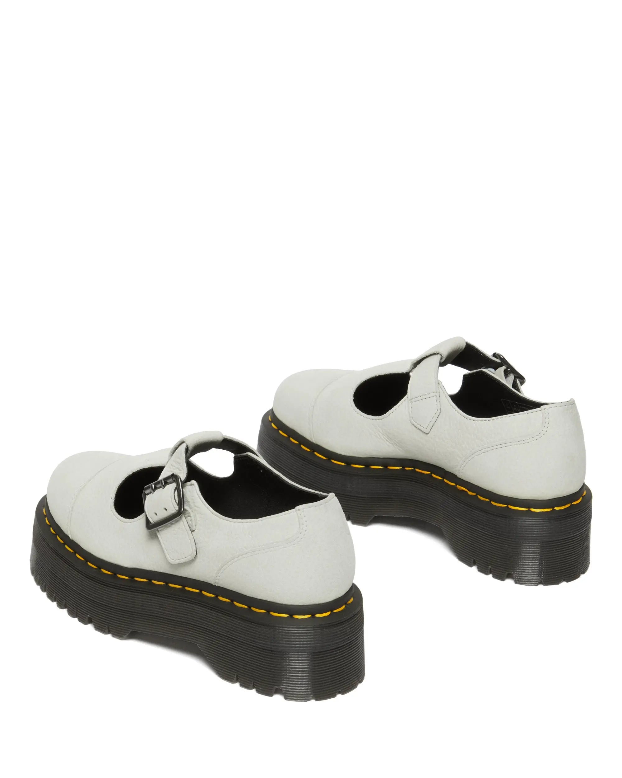 Bei PICK UP in Düsseldorf findest Du Dr. Martens, Bethan Smoked Mint Tumbled Nubuck  und viel mehr von Dr. Martens