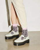 Bei PICK UP in Düsseldorf findest Du Dr. Martens, Bethan Smoked Mint Tumbled Nubuck  und viel mehr von Dr. Martens