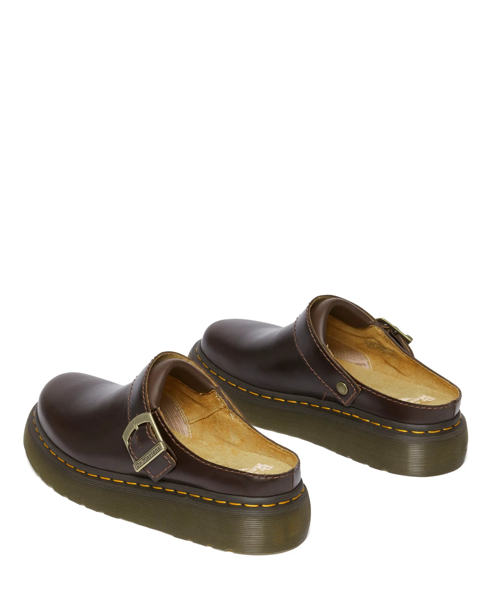 Bei PICK UP in Düsseldorf findest Du Dr. Martens, Laketen Charro Atlas und viel mehr von Dr. Martens