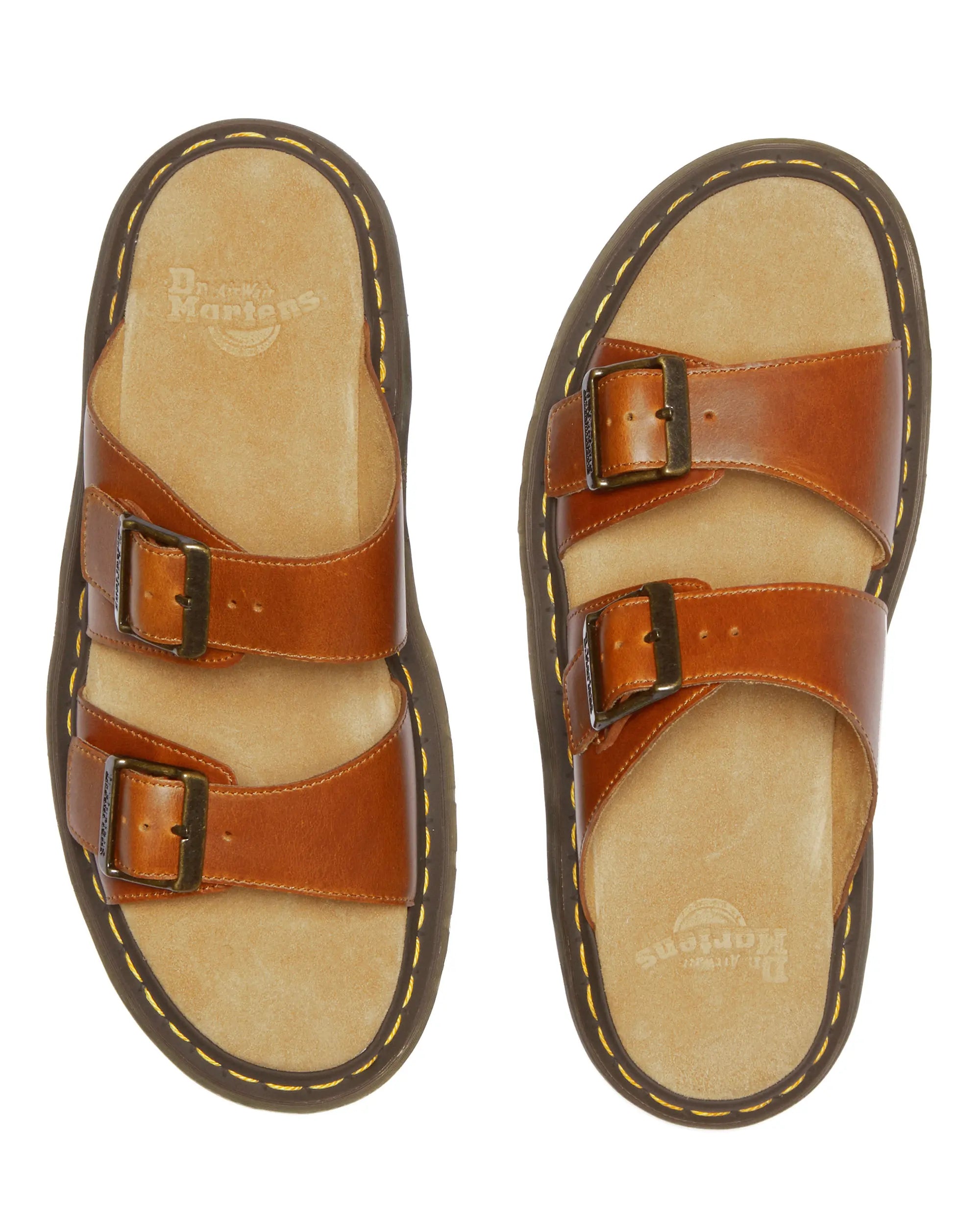 Bei PICK UP in Düsseldorf findest Du Dr. Martens, Josef Oak Analine und viel mehr von Dr. Martens