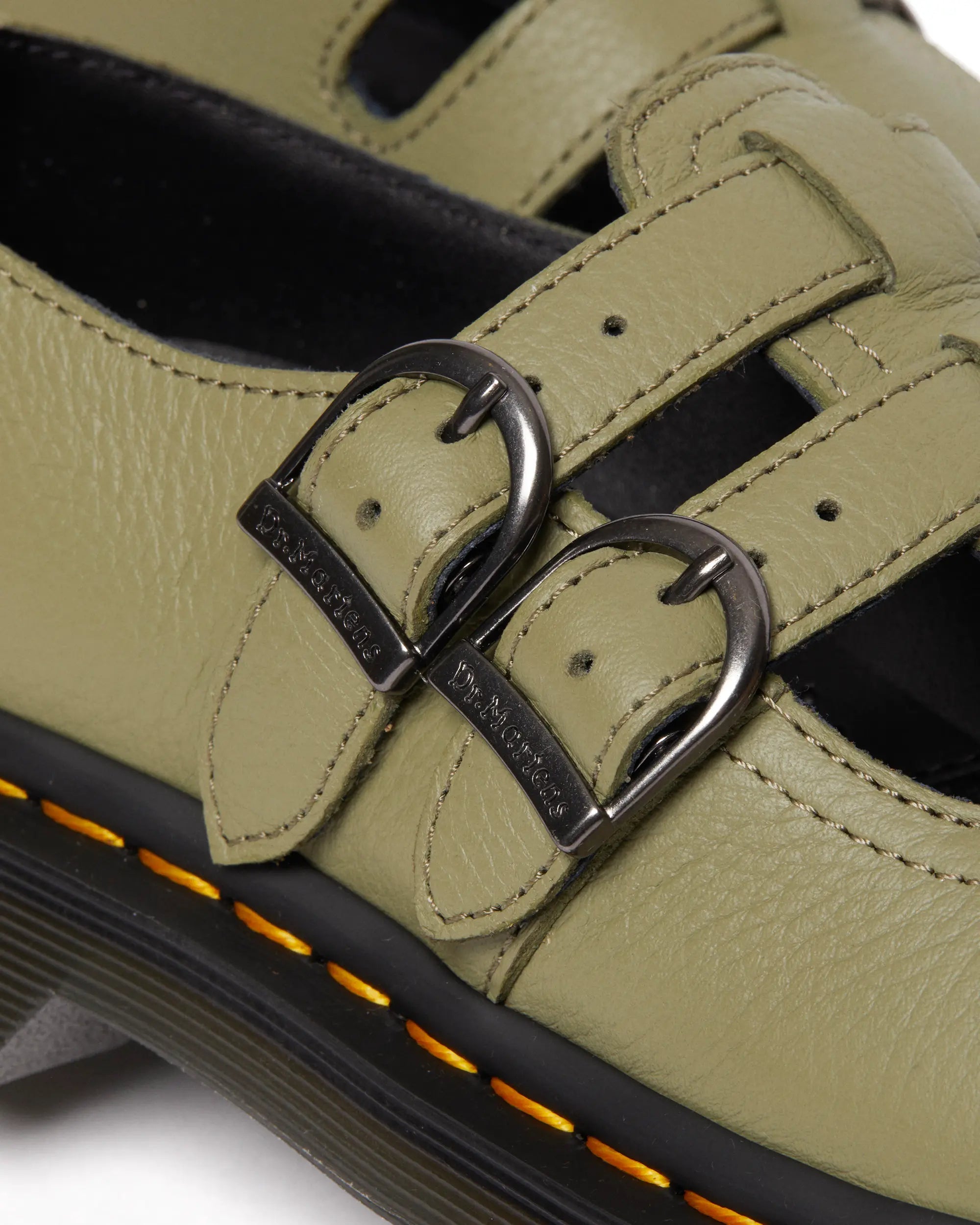 Bei PICK UP in Düsseldorf findest Du Dr. Martens, 8065 Mary Jane Muted Olive Virginia und viel mehr von Dr. Martens