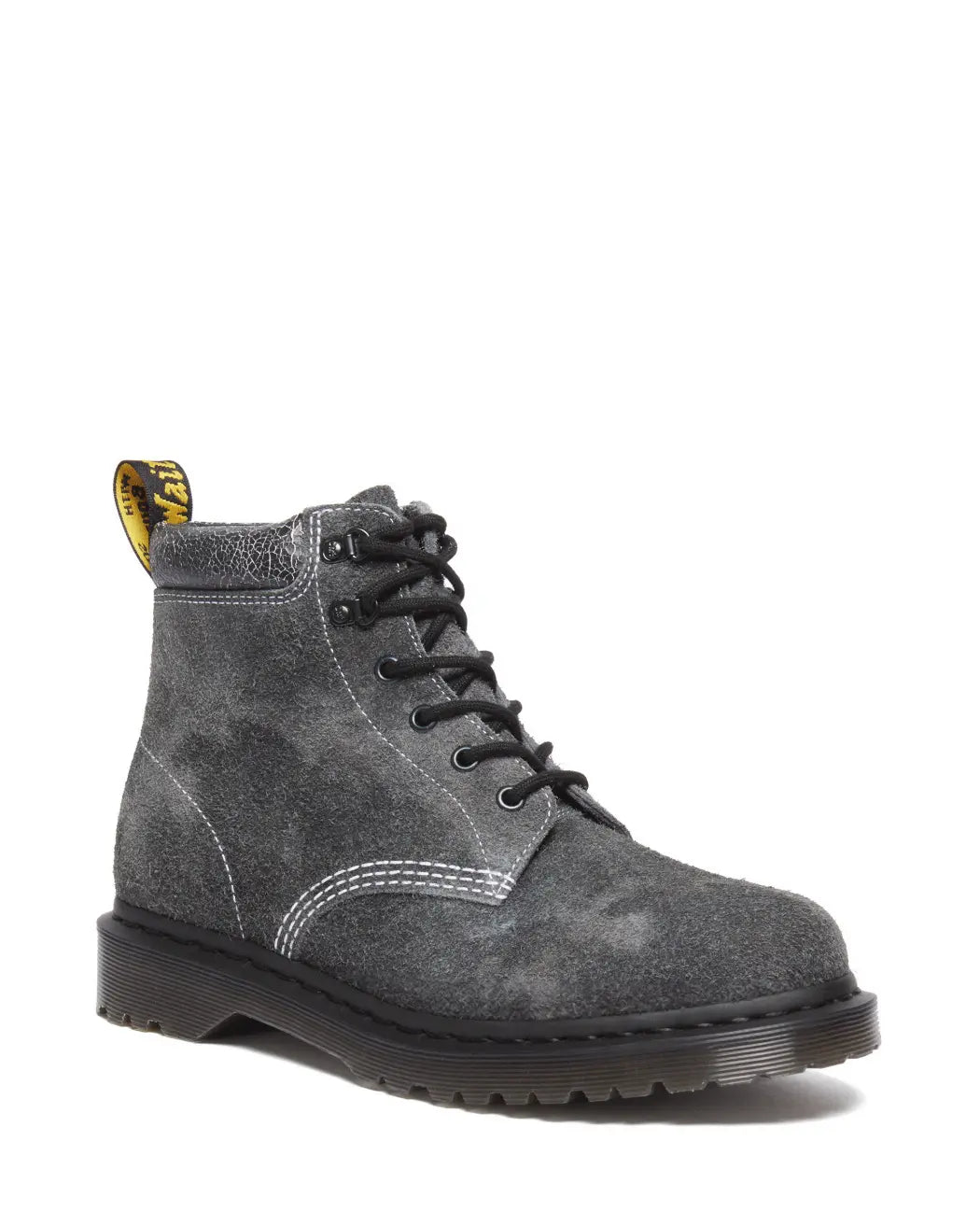 Bei PICK UP in Düsseldorf findest Du Dr. Martens, 939 Black/Gunmetal Black/Optical White Stonewashed Hairy Suede Mb Cracked Effect Suede  und viel mehr von Dr. Martens