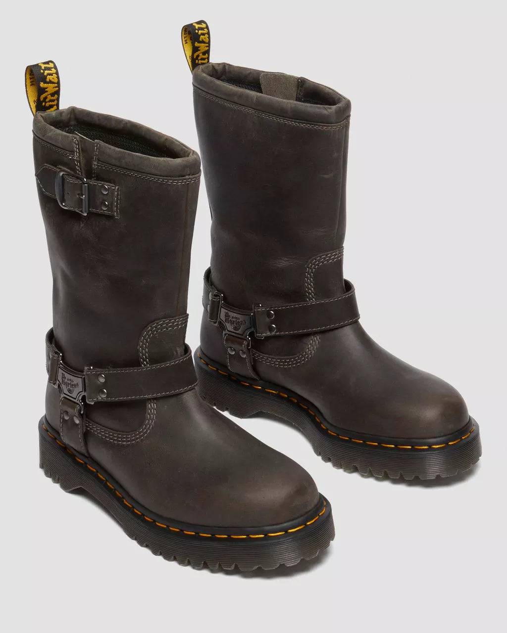 Bei PICK UP in Düsseldorf findest Du Dr. Martens, Anistone Hi Charcoal Grey Burnished Waxy Pull Up Wp  und viel mehr von Dr. Martens