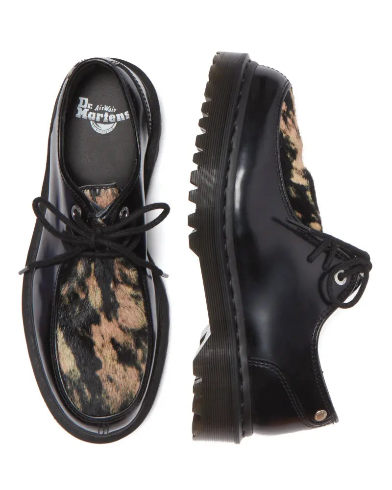 Bei PICK UP in Düsseldorf findest Du Dr. Martens, Zeffir 3i Black+Beige Buttero+Hair On  und viel mehr von Dr. Martens