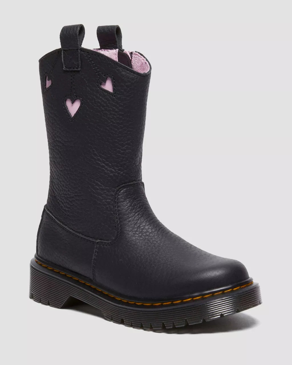 Bei PICK UP in Düsseldorf findest Du Dr. Martens, Bex Heart P-O Boot J Black+Pale Pink Classic Nappa+Patent Lamper  und viel mehr von Dr. Martens