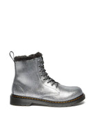 Bei PICK UP in Düsseldorf findest Du Dr. Martens, 1460 Serena J Silver Distressed Foil  und viel mehr von Dr. Martens