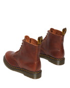 Bei PICK UP in Düsseldorf findest Du Dr. Martens, 1460 Pascal Cashew Ambassador  und viel mehr von Dr. Martens