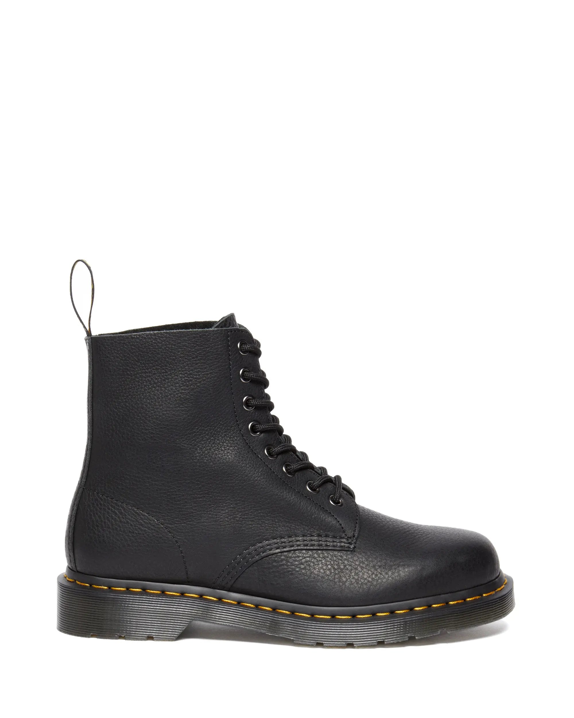 Bei PICK UP in Düsseldorf findest Du Dr. Martens, 1460 Pascal Black Ambassador  und viel mehr von Dr. Martens