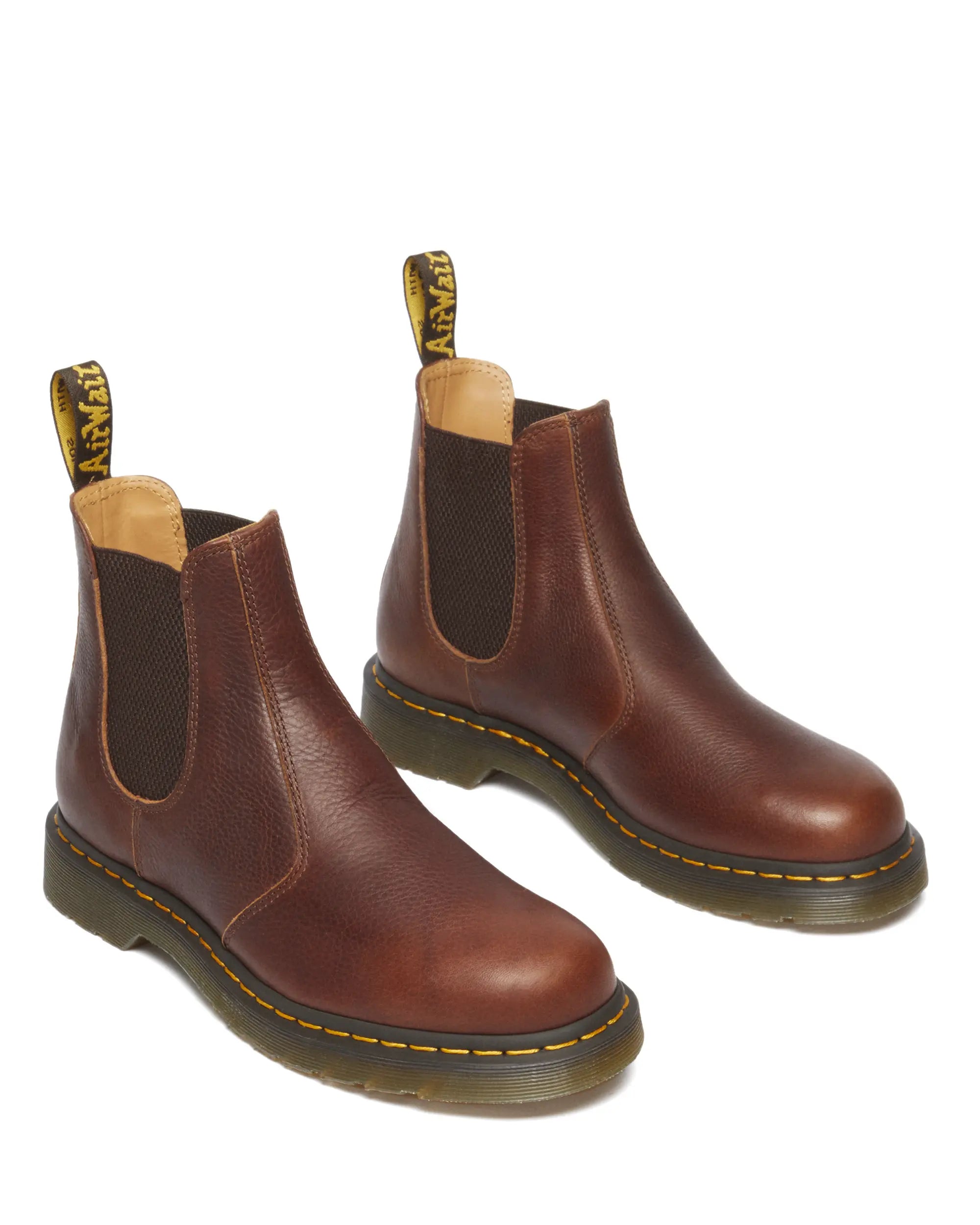 Bei PICK UP in Düsseldorf findest Du Dr. Martens, 2976 Cashew Ambassador  und viel mehr von Dr. Martens