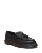 Bei PICK UP in Düsseldorf findest Du Dr. Martens, Adrian Ys Black Ambassador  und viel mehr von Dr. Martens