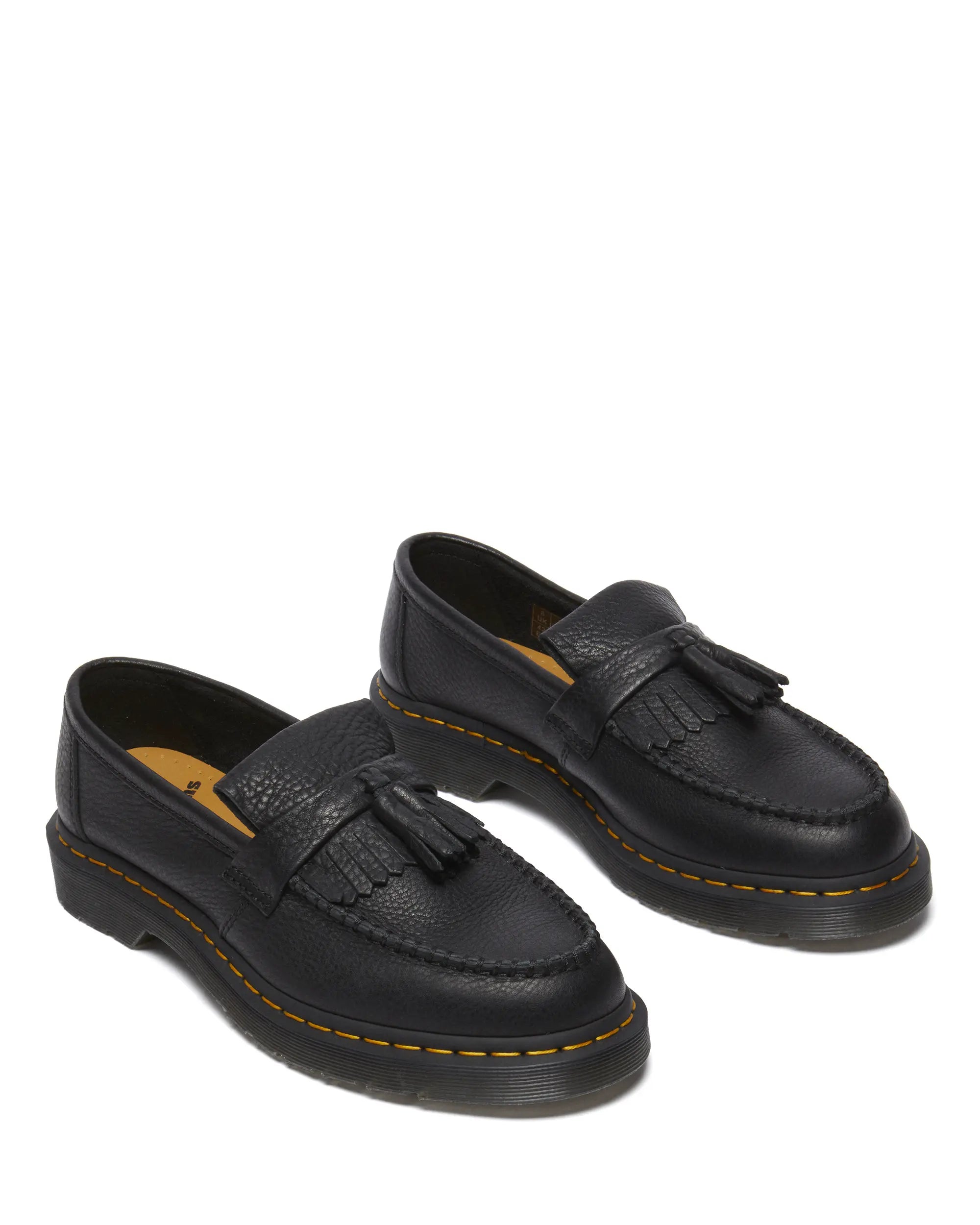 Bei PICK UP in Düsseldorf findest Du Dr. Martens, Adrian Ys Black Ambassador  und viel mehr von Dr. Martens