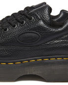 Bei PICK UP in Düsseldorf findest Du Dr. Martens, Buzz 5i Black Milled Nappa  und viel mehr von Dr. Martens