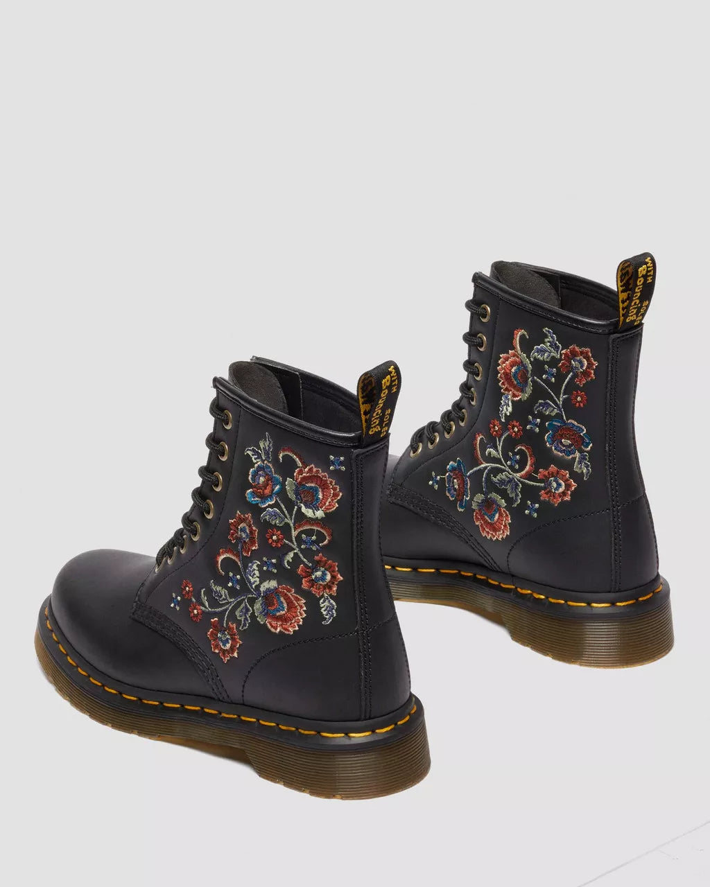 Bei PICK UP in Düsseldorf findest Du Dr. Martens, 1460 Vonda Tf Black Genix Nappa  und viel mehr von Dr. Martens