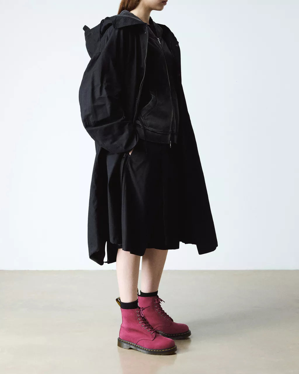 Bei PICK UP in Düsseldorf findest Du Dr. Martens, 1460 Pascal Fuchsia Pink Milled Nubuck Rb  und viel mehr von Dr. Martens