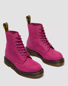 Bei PICK UP in Düsseldorf findest Du Dr. Martens, 1460 Pascal Fuchsia Pink Milled Nubuck Rb  und viel mehr von Dr. Martens