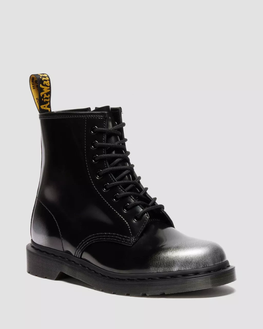 Bei PICK UP in Düsseldorf findest Du Dr. Martens, 1460 Iz Silver Arcadia  und viel mehr von Dr. Martens