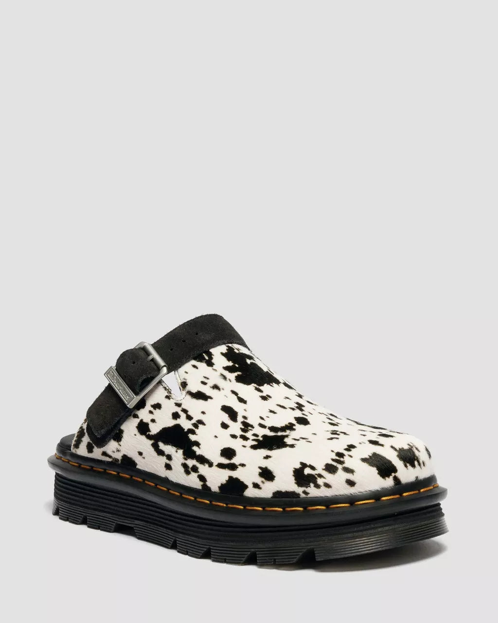 Dr. Martens Zebzag Mule Cream+Black Dalmatian Print Hair On – Detailansicht | PICK UP Düsseldorf