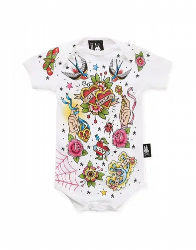 Bei PICK UP in Düsseldorf findest Du Babybody, True Love und viel mehr von Six Bunnies