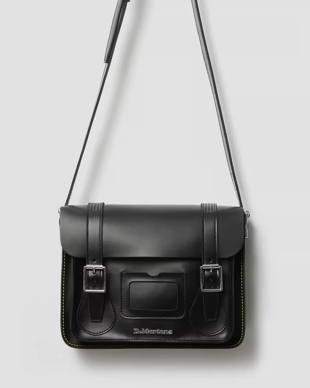 Bei PICK UP in Düsseldorf findest Du Dr. Martens, 11" Leather Satchel Black+Black Kiev+Smooth  und viel mehr von Dr. Martens
