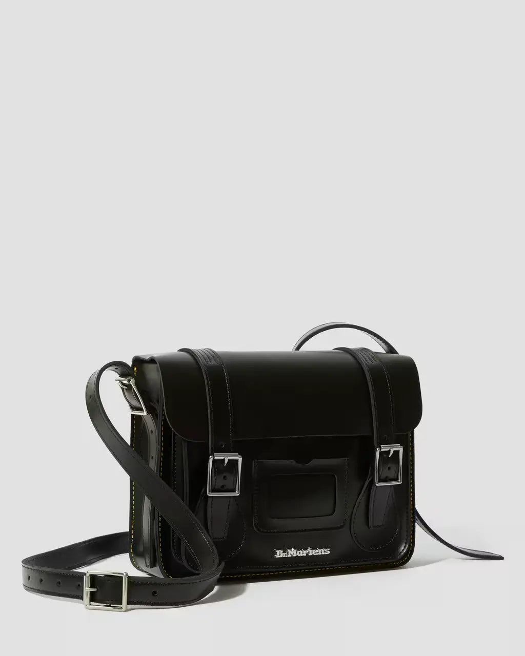 Bei PICK UP in Düsseldorf findest Du Dr. Martens, 11" Leather Satchel Black+Black Kiev+Smooth  und viel mehr von Dr. Martens